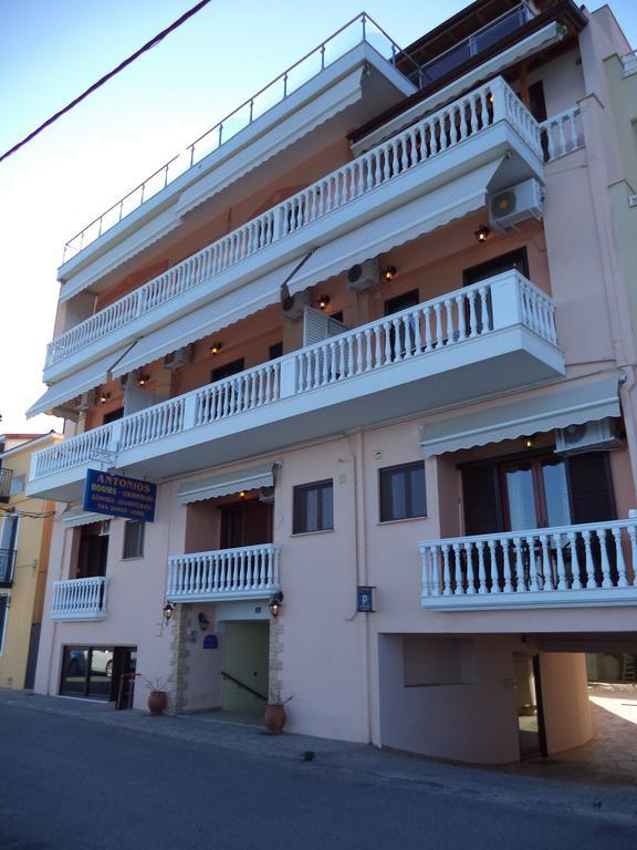 Antonios Rooms Akrata Bagian luar foto