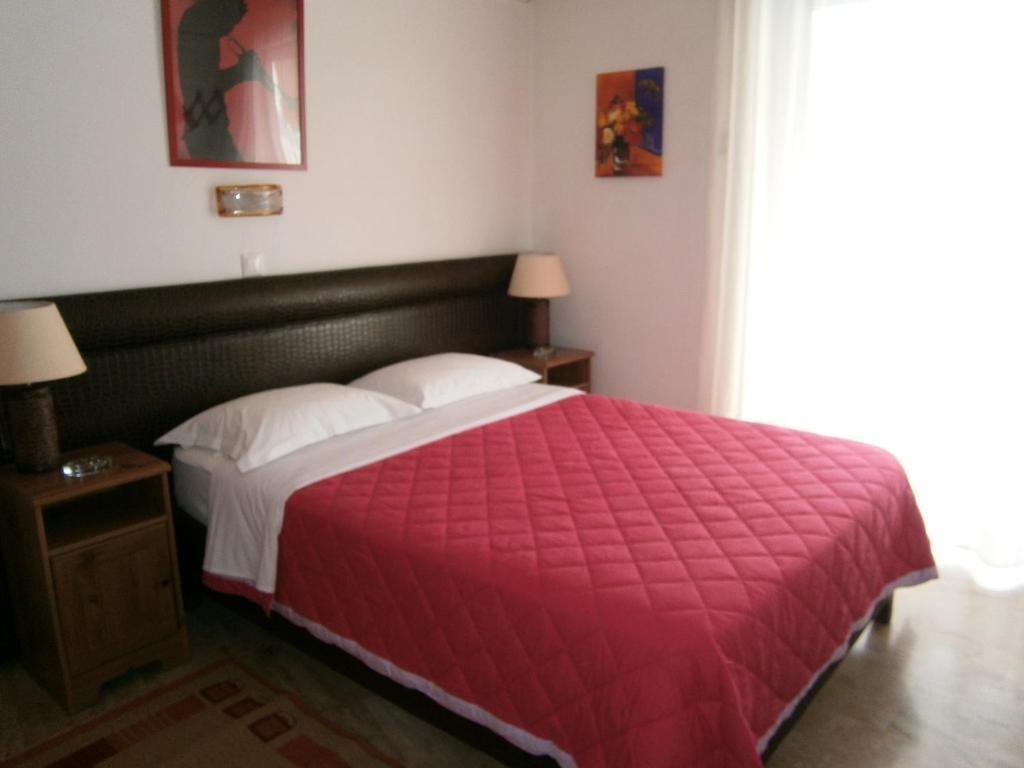 Antonios Rooms Akrata Ruang foto